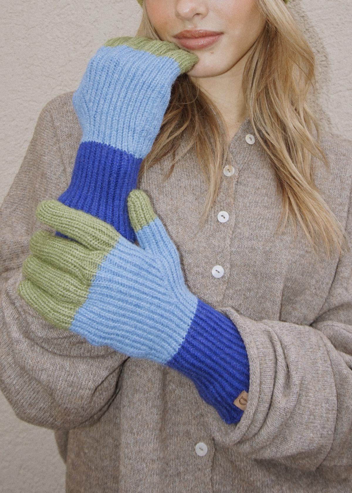 Color Block Gloves